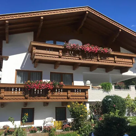 Haus Erler Διαμέρισμα *